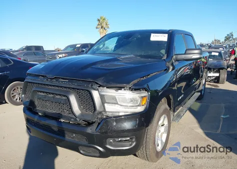 2021 Ram 1500 Big Horn 4X4 5'7 Box из США, поврежденный, VIN 1C6SRFFT3MN643641